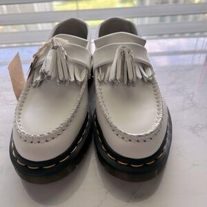 Dr. Martens LEATHER TASSEL LOAFERS